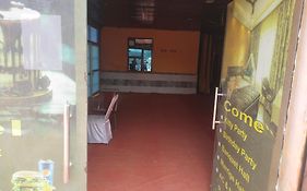 New Paradise Hotel &Restaurant